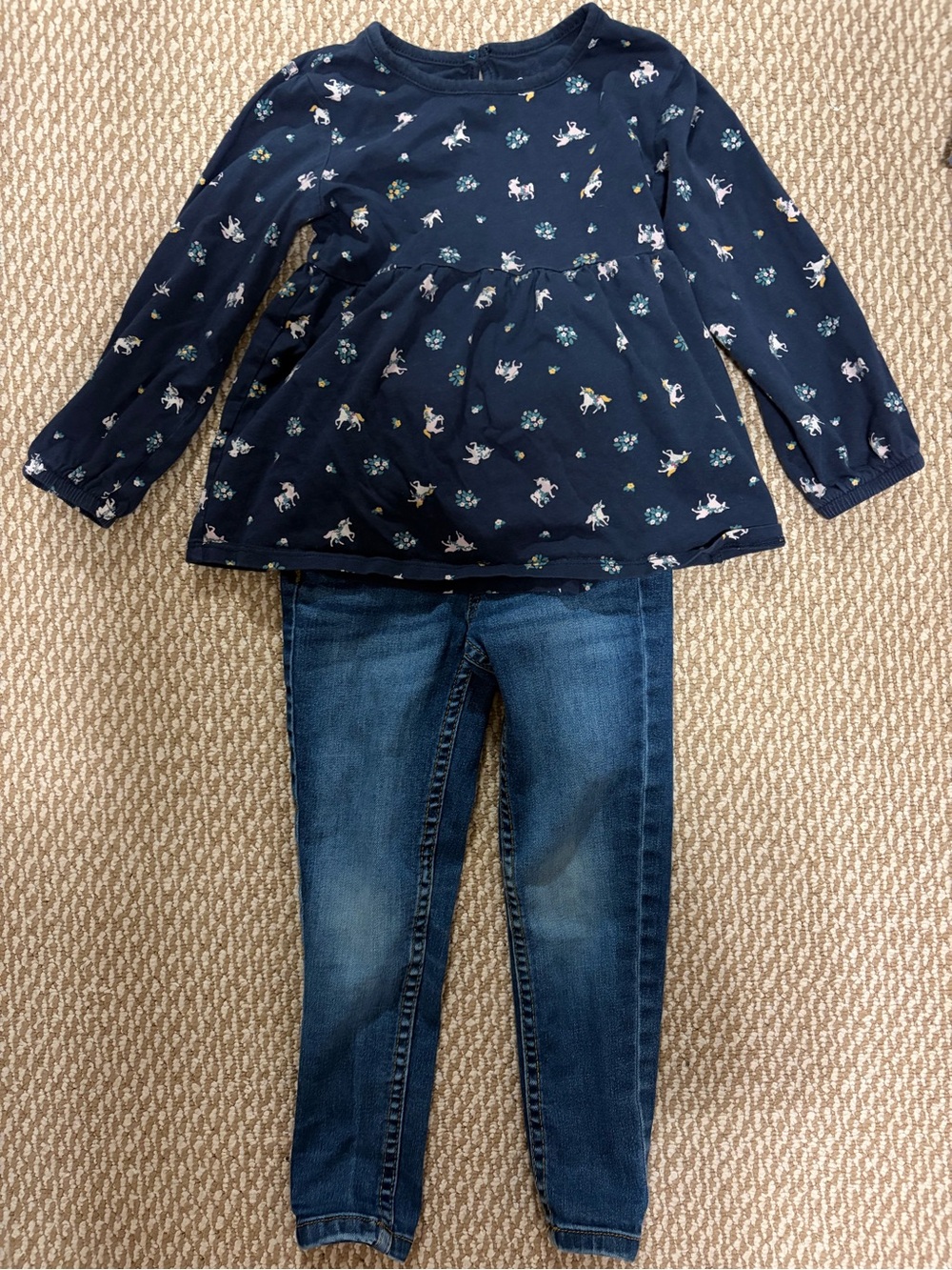 George girls 4T unicorn top and jeans matching set